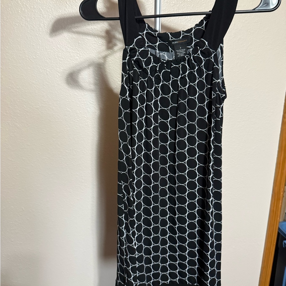 BCBGMaxAzria Black and White‎ Circle Pattern Midi Dress